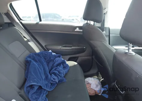 2017 Kia Sportage Lx z USA, uszkodzony, nr VIN KNDPM3AC0H7173825